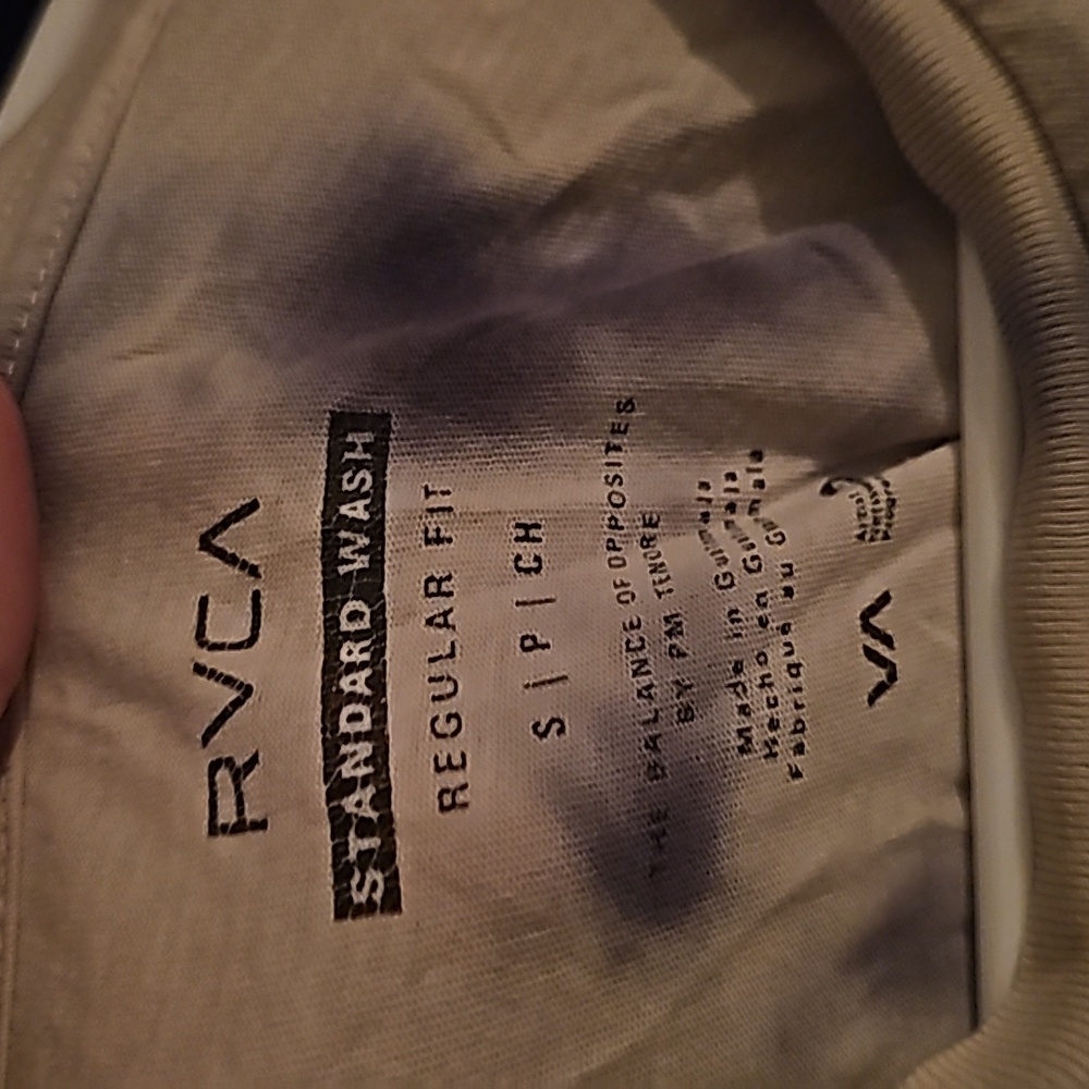 Tie dye, RVCA tee - Picture 3 of 4